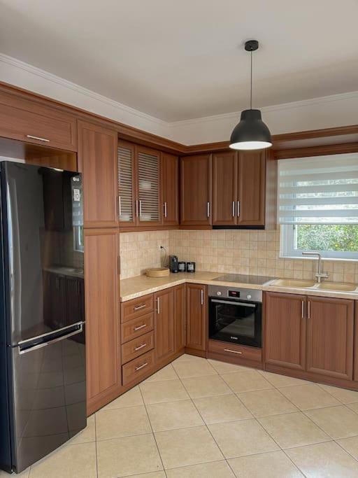 Afroditi'S Apartment Superb View Gythio Exterior photo